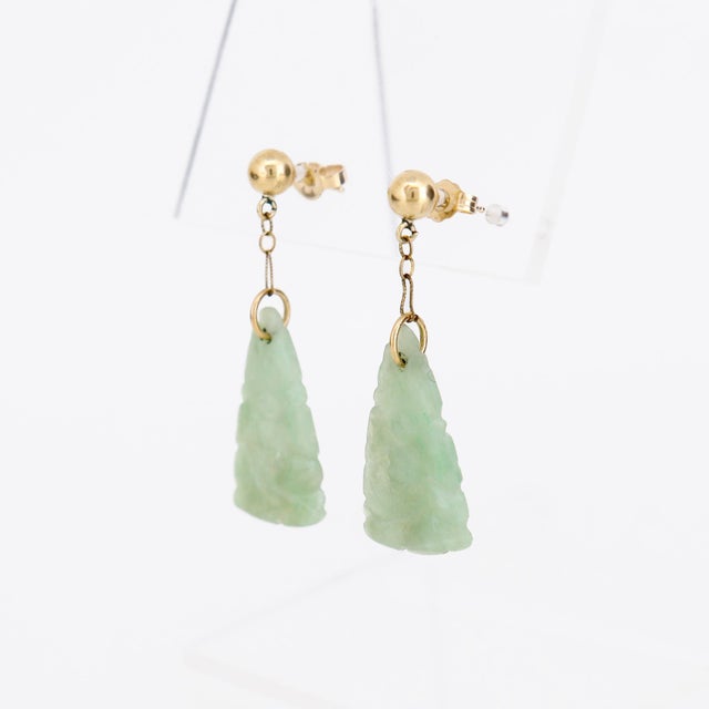 Mid 20th Century Vintage Chinese 14k Gold & Carved Jadeite Dangle/Drop Earrings For Sale - Image 5 of 14