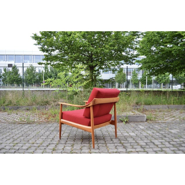 Mid-Century Walnut Easy Chair from Knoll Antimott For Sale - Image 16 of 18