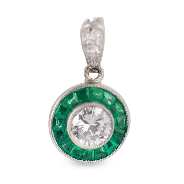 Art Deco Style Diamond Emerald Platinum Target Pendant Necklace For Sale - Image 4 of 6