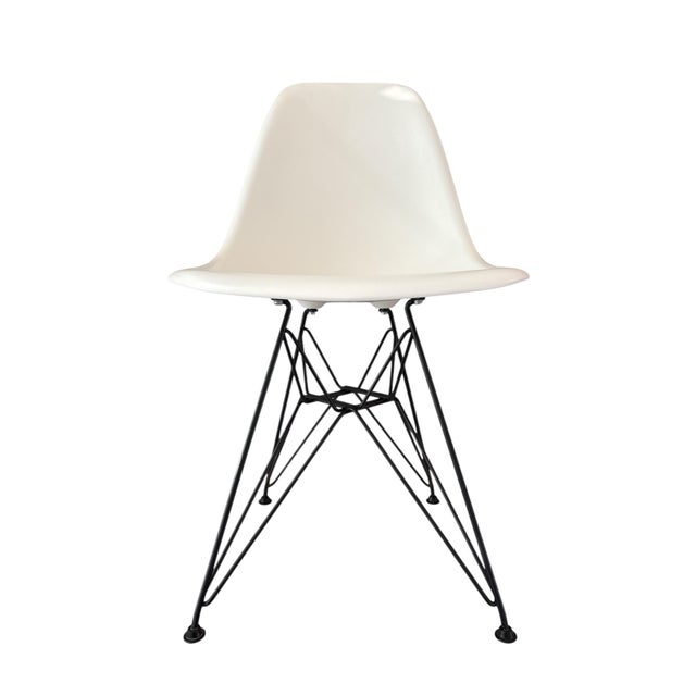 Black White DSR Chairs by Charles & Ray Eames for Vitra, 2012, Set of 6 For Sale - Image 8 of 13