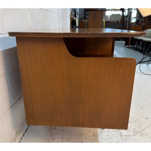 Vintage Walnut Desk Attributed to Mainline for Hooker Furniture For Sale - Image 12 of 16