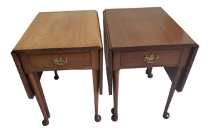Biggs Kittinger Chippendale Mahogany Drop Leaf Table