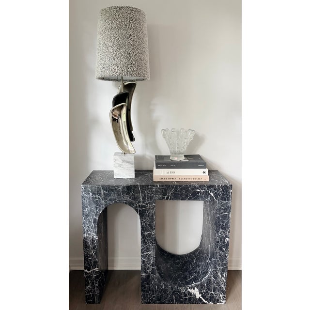 Striking and rare 1960s table lamp by Laurel Lamp Company with a white marble cube base, slender metal stem, and three...