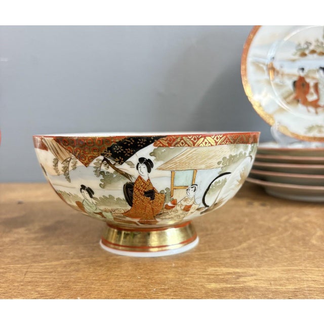 Striking Vintage Kutani Porcelain 17-Piece Set For Sale - Image 13 of 18