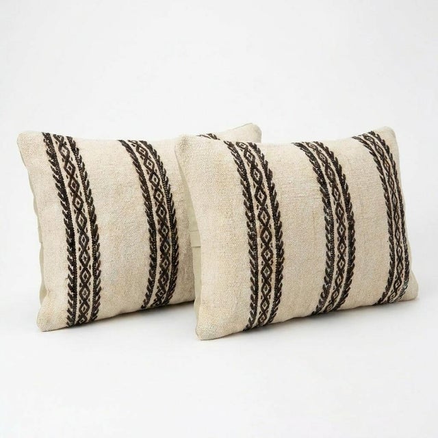 Mid-Century Modern Striped Kilim Lumbar Pillow Cover 14'' X 20'' - Set of Two For Sale - Image 3 of 4