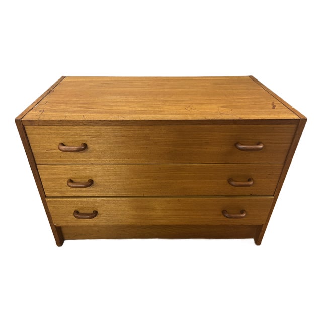 Vintage Danish Modern 3-Drawer Credenza (Domino Møbler) – For Sale