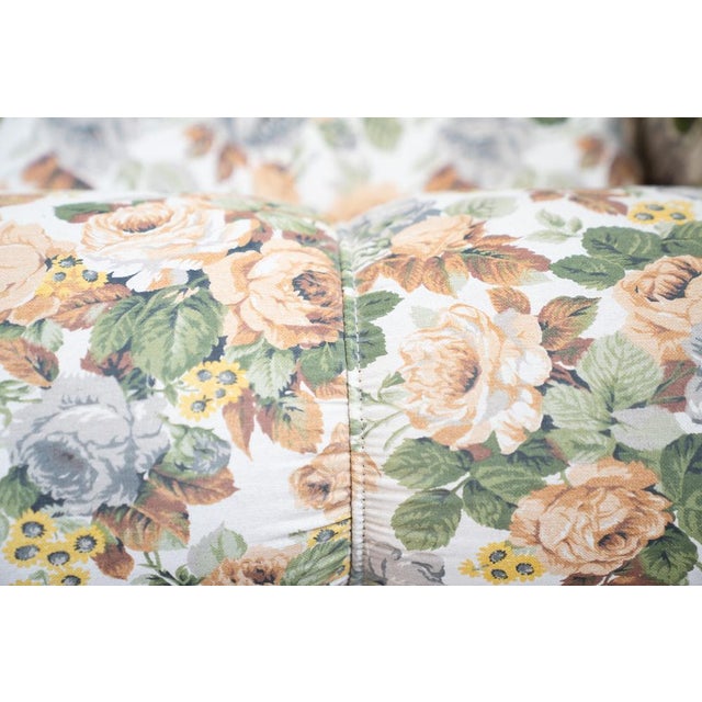 2-Seater Sofa in Floral Fabric, Wooden Structure, Plastic and Wooden Feet, 1970s For Sale - Image 9 of 18