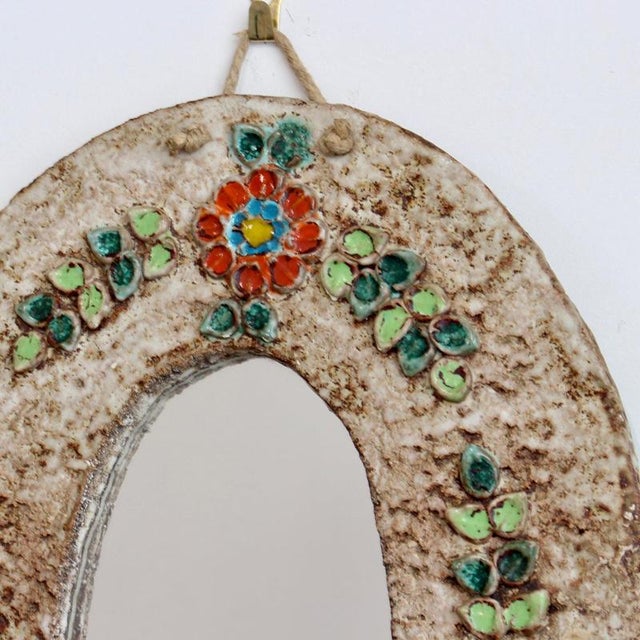 1960s Ceramic Flower-Motif Wall Mirror by La Roue, 1960s For Sale - Image 5 of 7