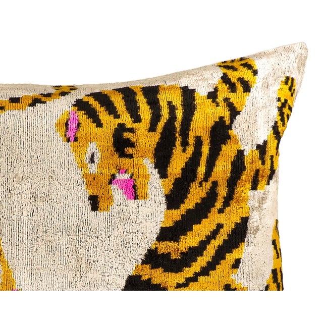 Contemporary Bengali Silk Velvet Ikat Throw Pillow Cover, 16 X 24 For Sale - Image 3 of 6