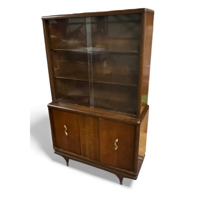 Mid 20th Century Modern Walnut China Cabinet With Sliding Glass Doors and Brass Hardware. For Sale - Image 4 of 7