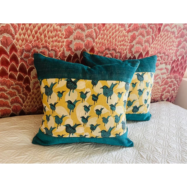 Lulu DK 20” X 20” LuLu Dk Linen Bird Print in Teal and Yellow Pillow Covers - a Pair For Sale - Image 4 of 9