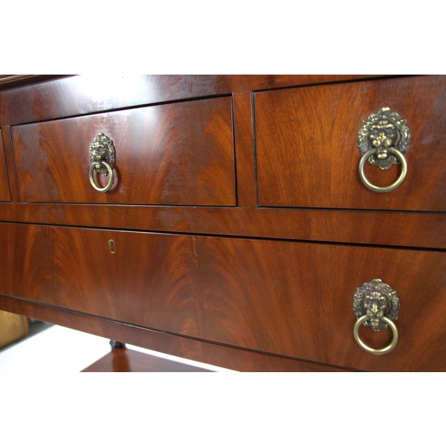 Late 20th Century Federal Style Mahogany Server For Sale In New York - Image 6 of 10