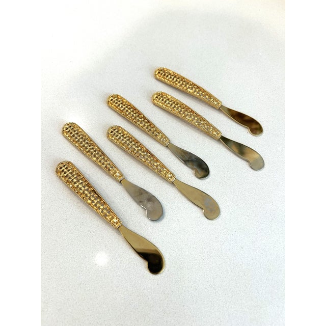 Mid-Century Janis Collection 24K gold plated spreaders in a basket weave design.