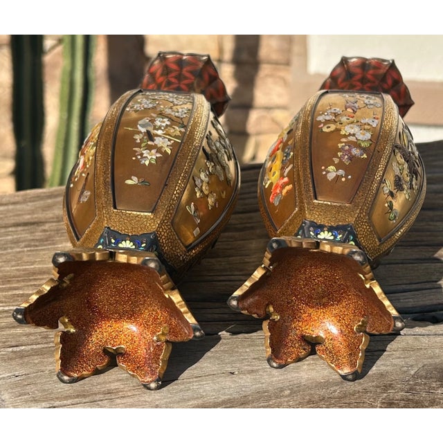 Exceptional Pair of Antique Japanese Meiji Period Shibayama Vases – Silver & Gold Lacquer, C. 1890 For Sale In Dallas - Image 6 of 18