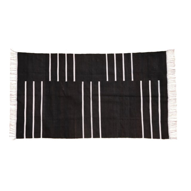 Boho Chic Hornbeam Rug, 8x10, Black & White For Sale - Image 3 of 3