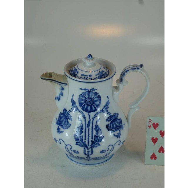 Late 19th Century Antique Villeroy Boch Dresden Tea Pot Art Nouveau Poppys Blue and White For Sale - Image 5 of 12