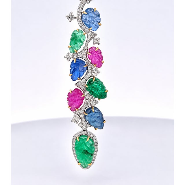 1960s Art Deco 18k Gold Tutti Frutti Pendant Necklace With Gemstones For Sale In Los Angeles - Image 6 of 7
