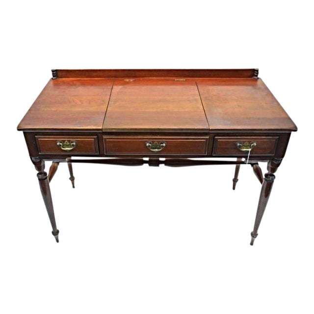 Monitor Furniture Cherry Chippendale Poudre Table Dresser Antique