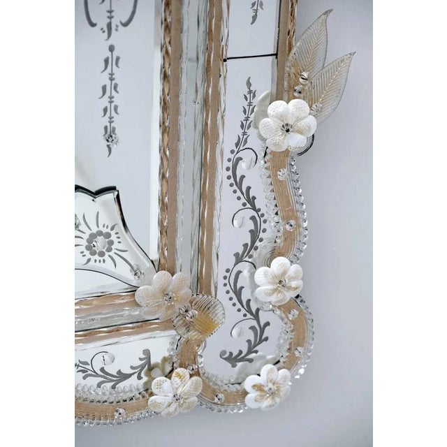 Venetian Mirror in Murano Glass with Golden Flowers, 1980 For Sale - Image 4 of 12