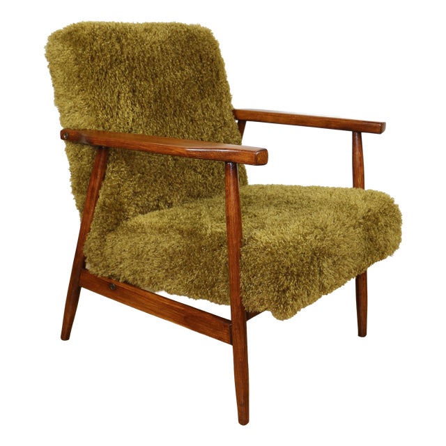 Vintage Olive Lounge Chair in Red Fox with High Pile Camel Fabric, 1970s For Sale