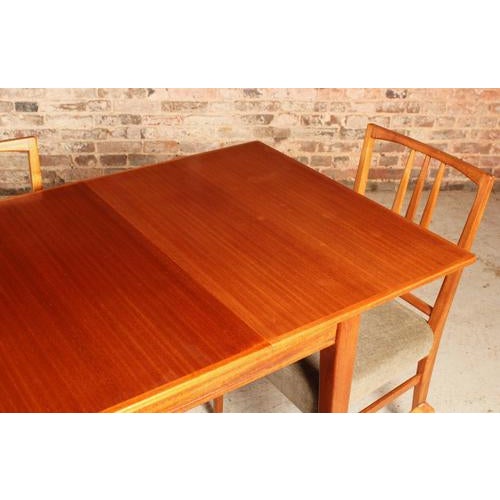 Wood Mid-Century Modern Dining Table and Chairs in Mahogany by Gordon Russell, 1960s, Set of 5 For Sale - Image 7 of 15