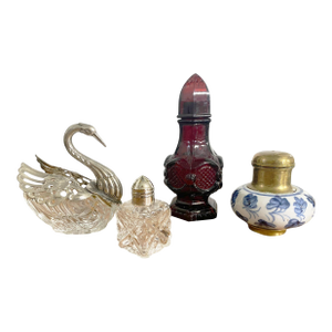 Vintage Salt or Pepper Shakers Set of 4