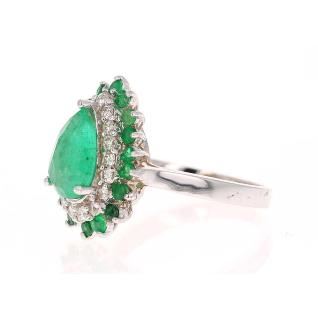 Contemporary 2.33 Carat Pear Cut Emerald Diamond 18 Karat White Gold Engagement Ring, Size 7 For Sale - Image 3 of 5