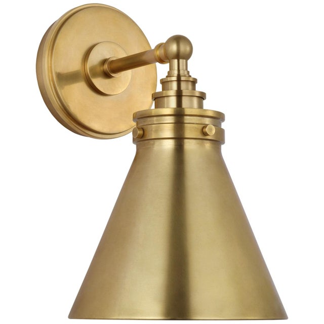 Chapman & Myers for Visual Comfort Signature Parkington Small Single Wall Light in Antique-Burnished Brass For Sale