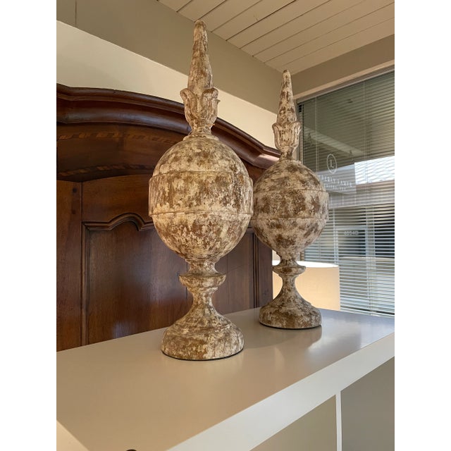 Early 20th Century Drum and Company Decorative Finials - a Pair For Sale - Image 4 of 6