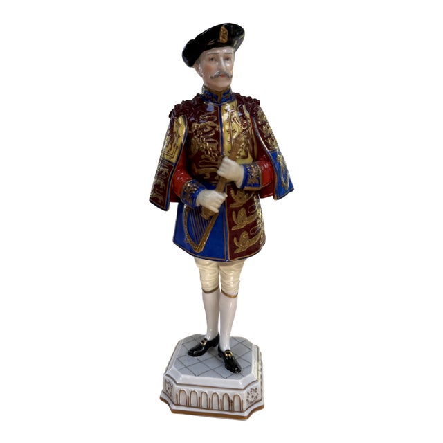 1910s Dresden Porcelain Ulster King of Arms Figurine For Sale