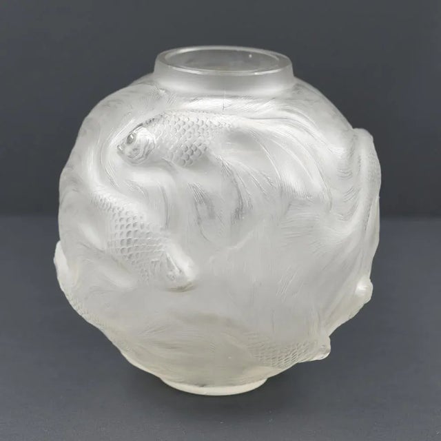 Formose Vase in Blown-Pressed White Glass with Opalescent Patina by Rene Lalique, 1927 For Sale - Image 3 of 14
