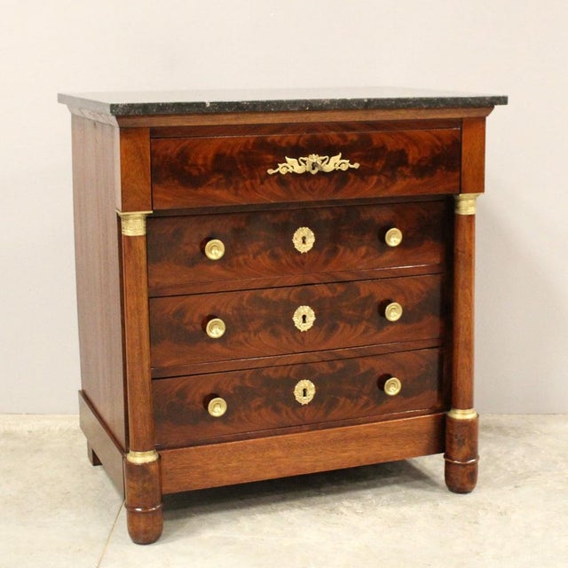 Empire Cappuccino chest of drawers with marble top, note the small size. Early 19th century - Empire Dimensions: width 81...
