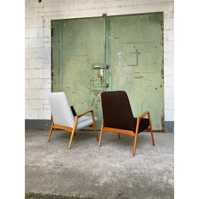 1960s Scandinavian Modern Easy Chairs in Cherrywood and Hallingdal Fabric, 1960s, Set of 2 For Sale - Image 5 of 13