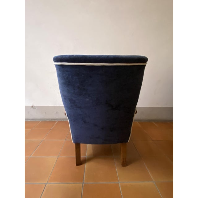 1930s Art Deco Armchairs in Walnut and Velvet, Italy, 1930s, Set of 2 For Sale - Image 5 of 12