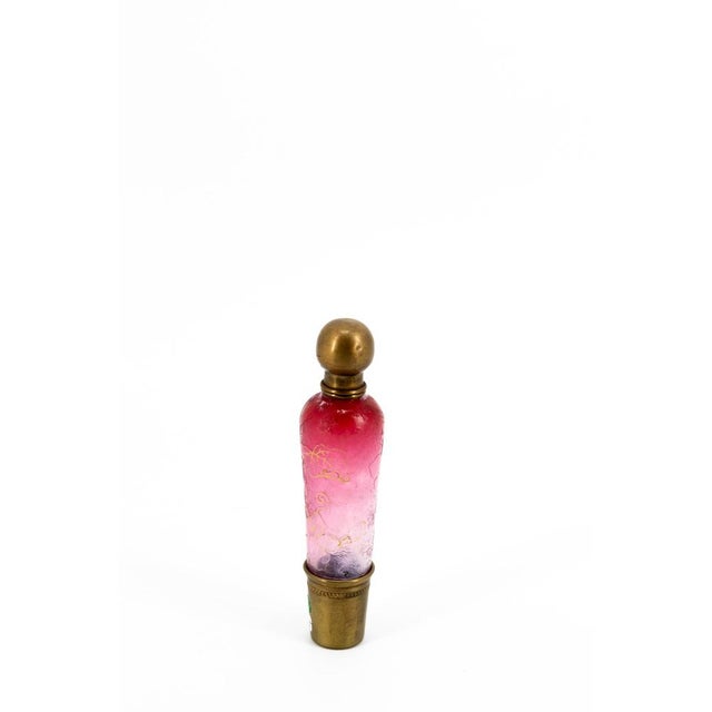 Art Nouveau Perfume Bottle in Polychrome Glass with Integral Metal Frame, 1890s For Sale - Image 4 of 10