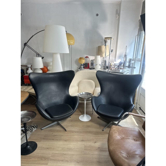 Egg Chairs by Arne Jacobsen for Fritz Hansen, 1990s, Set of 2 For Sale - Image 10 of 10