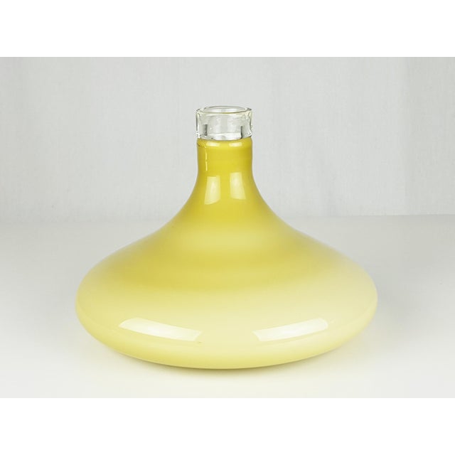 1960s Clear, White and Green Glass Vase attributed to Mazzega from Av Mazzega, 1960s For Sale - Image 5 of 7