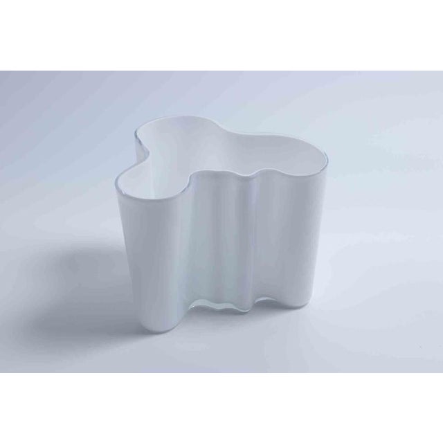 Vintage Art Glass Vase by Alvar Aalto for Iittala, Finland, 1980s For Sale - Image 6 of 8