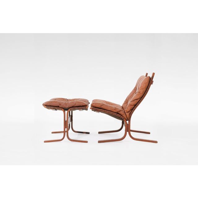 Wood Set of Vintage Cognac Leather Siesta Chair & Ottoman by Ingmar Relling for Westnofa, 1960s For Sale - Image 7 of 7