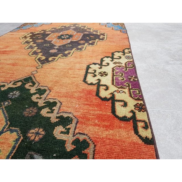 Textile Oushak Faded Runner Rug, 1960 For Sale - Image 7 of 10