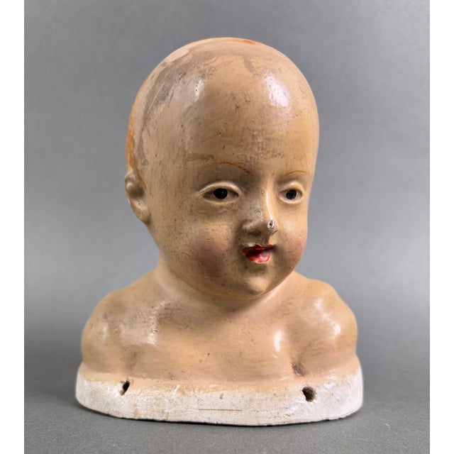 Head of Baby Jesus in Polychrome Stucco, Tuscany, 18th Century For Sale - Image 3 of 10