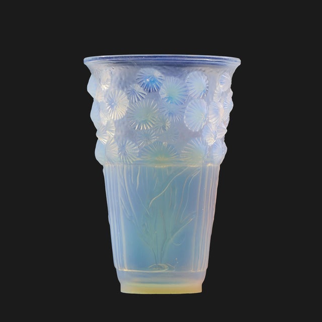 Art Deco Sabino French 1930s Art Deco Opalescent Glass Vase For Sale - Image 3 of 6