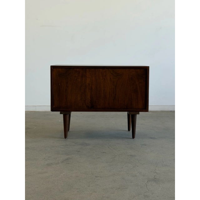 Mid Century Modern Chest of Drawers For Sale - Image 10 of 18