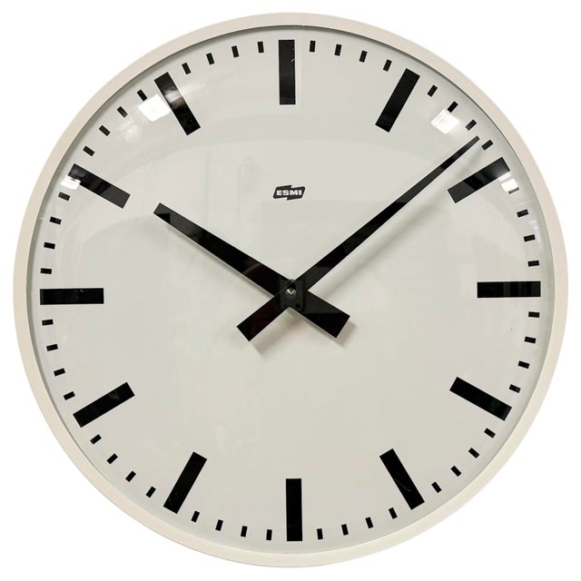 Vintage White Bakelite Wall Clock from Esmi, 1980s For Sale - Image 17 of 17