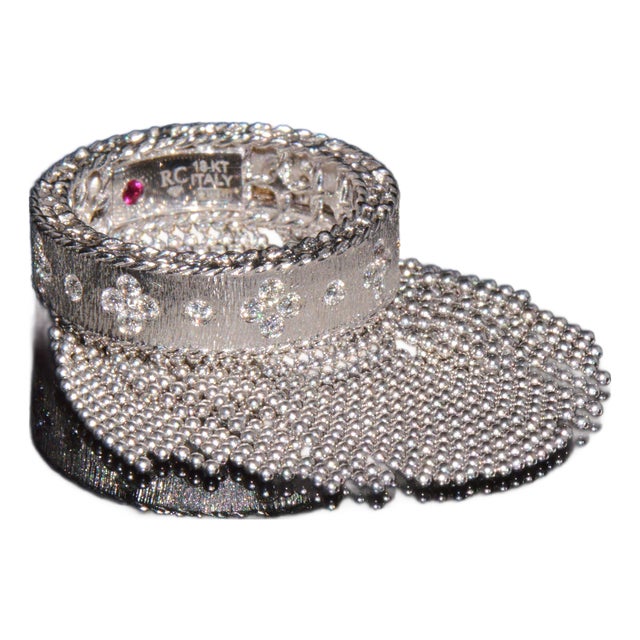Late 20th Century Authentic Roberto Coin Princess Tassel Fringe Diamond Ring 18k White Gold, Size 7 For Sale