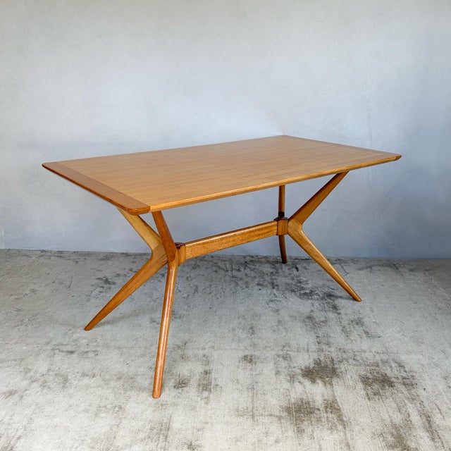 Vintage Redford Helicopter Dining Table by E. Gomme for G-Plan, 1950s For Sale - Image 12 of 12