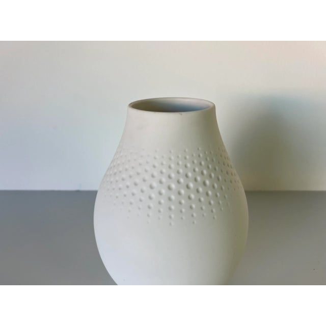 1970s Vintage Villeroy & Boch White Porcelain Vase For Sale - Image 5 of 9