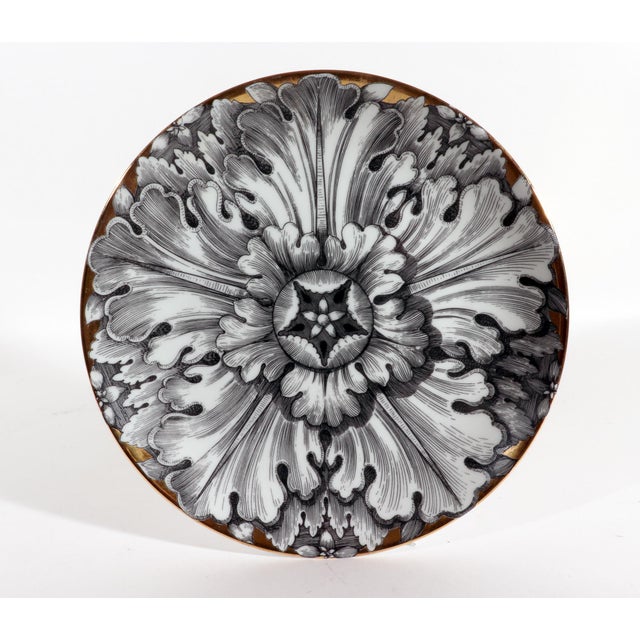 Piero Fornasetti Vintage Set of Six Piero Fornasetti Porcelain Rosoni Pattern Plates Depicting Rosettes For Sale - Image 4 of 10