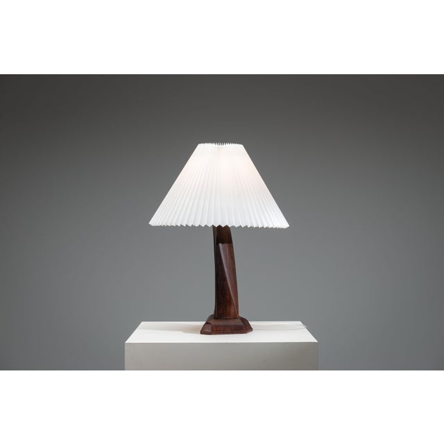 An exceptional vintage “freeform” table lamp, sourced in Denmark, masterfully embodies the refined artistry of...