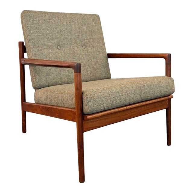 Scandinavian Modern Teak Lounge Chair by Ib Kofod-Larsen for Selig For Sale